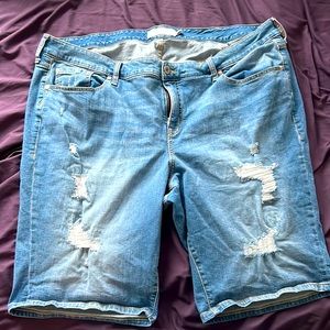 Boyfriend Bermuda Vintage Stretch Mid-Rise Short